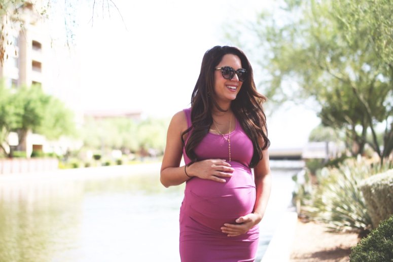 This Ingrid & Isabel Ruched Maternity Dress is a Maternity Must-Have!