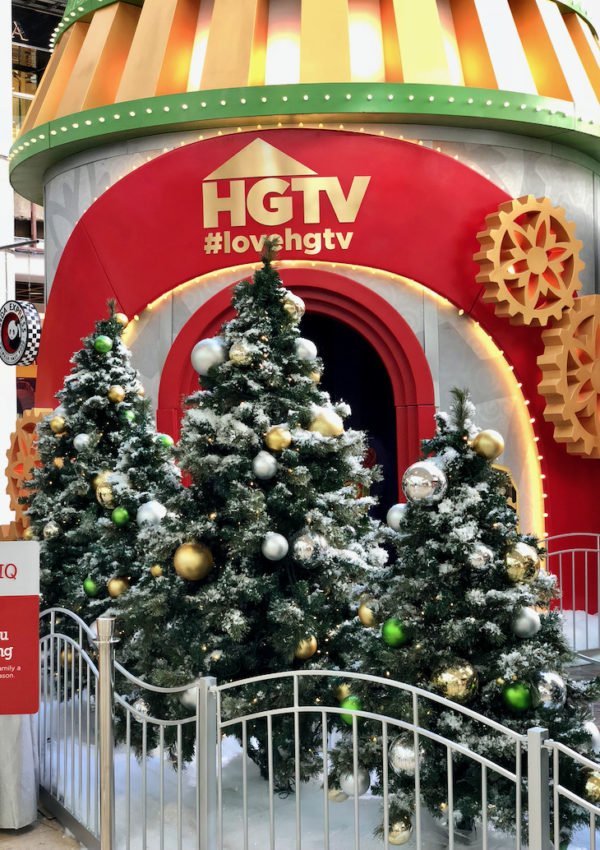 HGTV Santa HQ Scottsdale Fashion Square: What to Expect