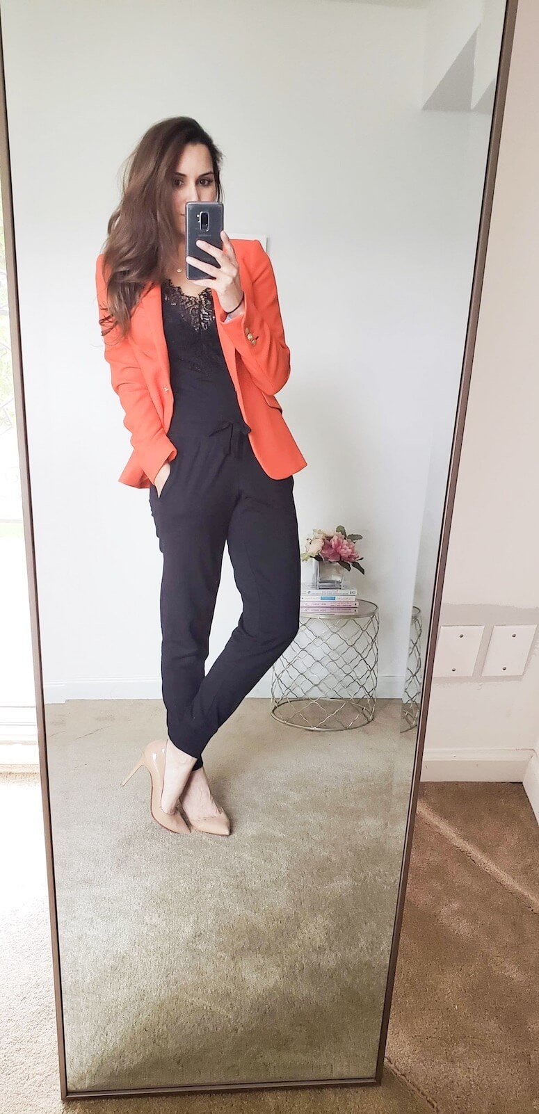 how to style joggers with a blazer: 5 ways to wear jogger pants for women! 