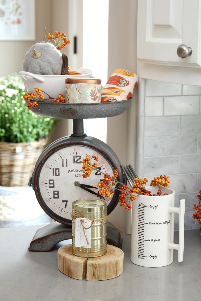 kitchen decor clock and scale fall 