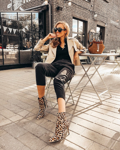 How To Wear Leopard Ankle Boots in 2021 (15 Cute Outfit Ideas!) - Life ...