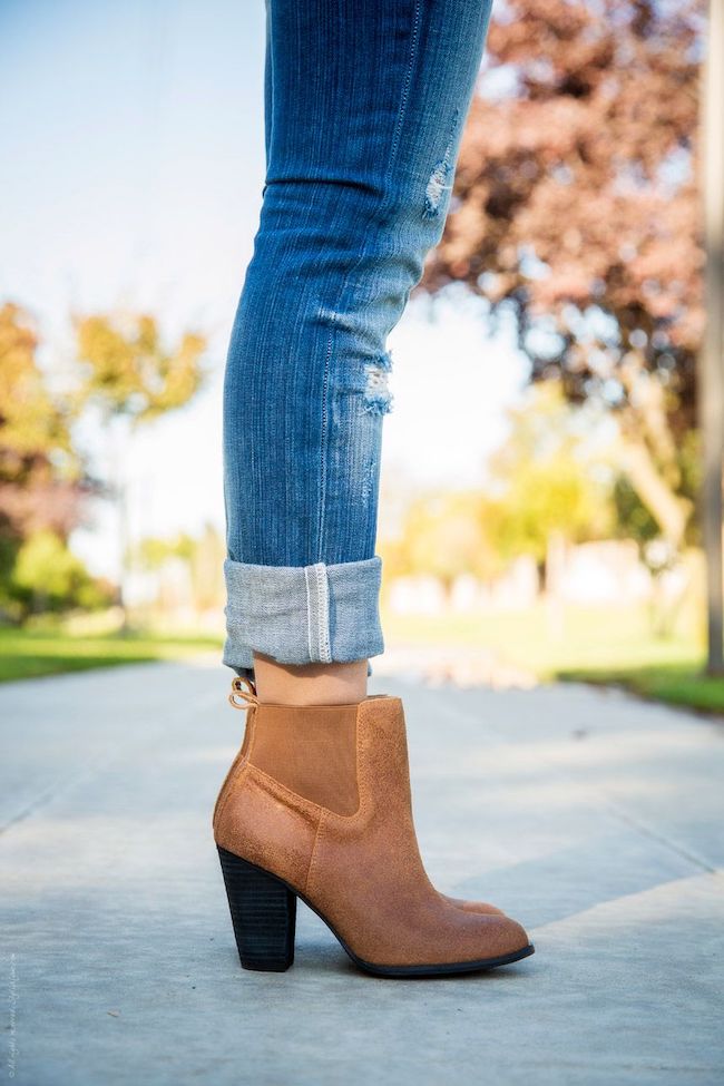 How to Wear Ankle Boots with Straight Leg Jeans - Merrick's Art