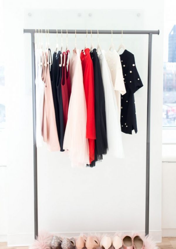 cropped-closet-what-to-wear.jpg