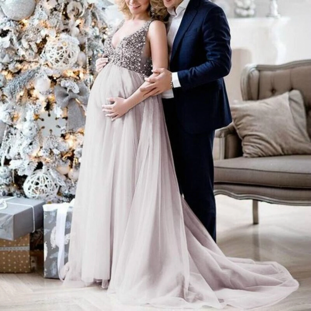 christmas maternity photoshoot ideas 