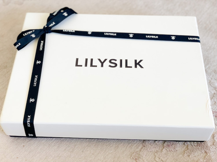 lilysilk giftwrap and packaging 