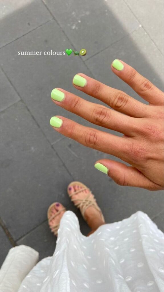 Green yellow neon nails for summer
