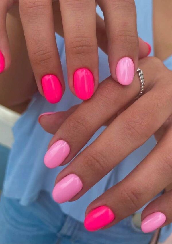 hot pink summer nail ideas