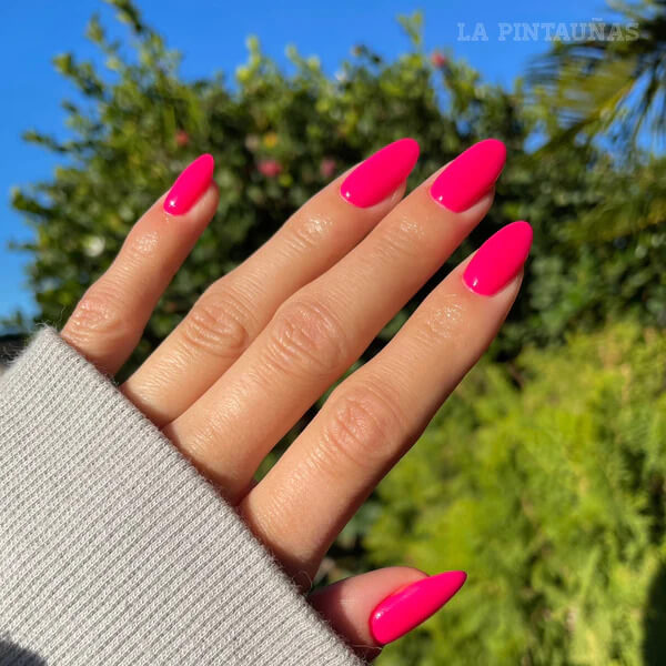 barbie pink nail inspiration