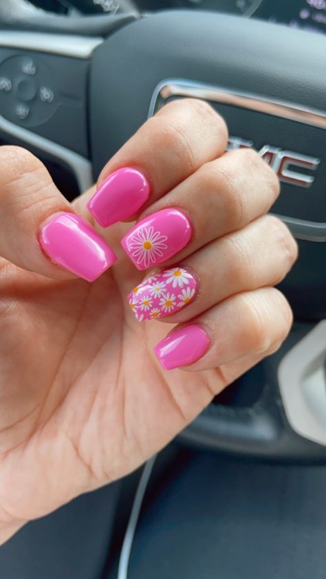 Pink barbie daisy nail art idea