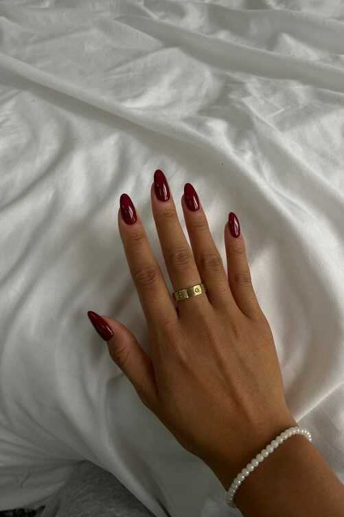 dark red nails for fall