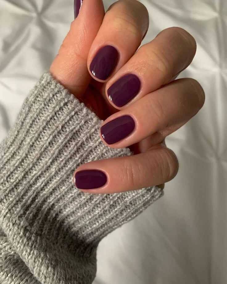 deep purple nails for fall