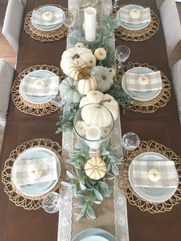neutral thanksgiving table idea