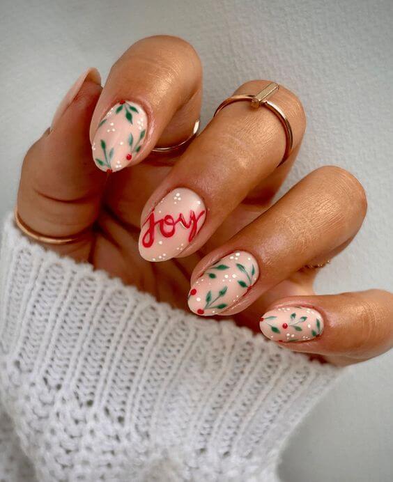 holly nail design for christmas