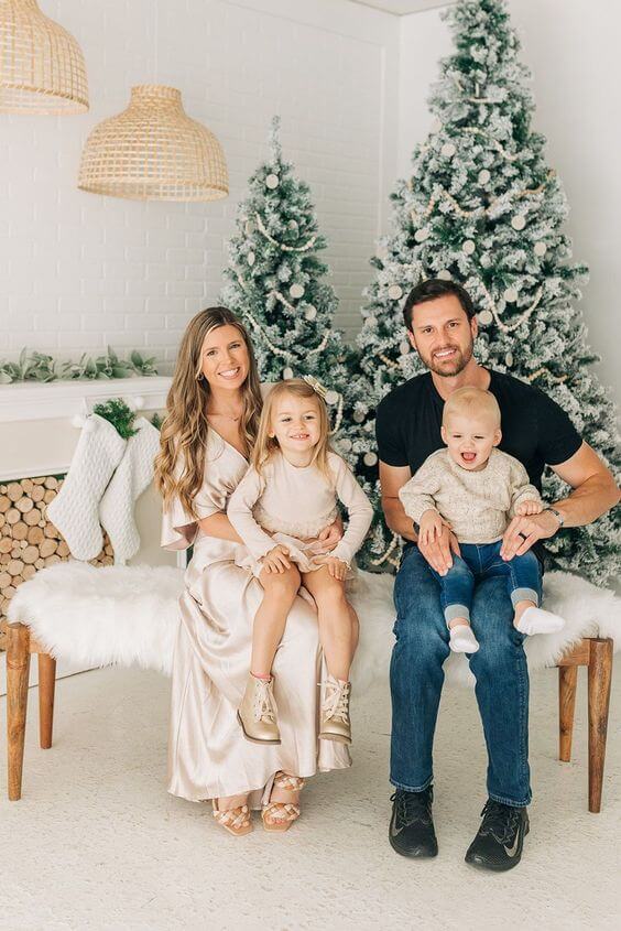 champagne winter photoshoot ideas