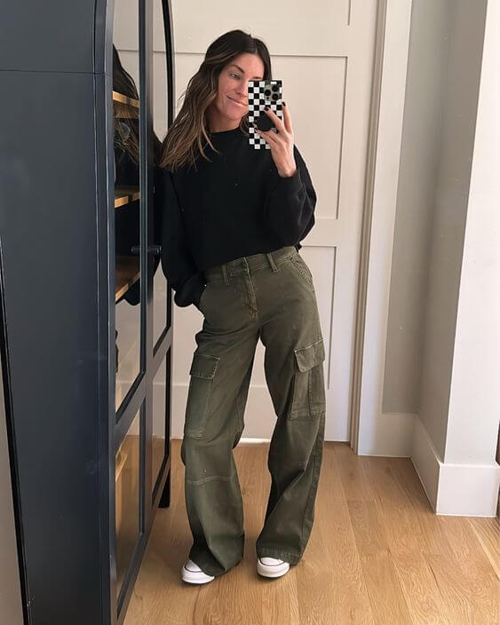 casual cute cargo pants outfit