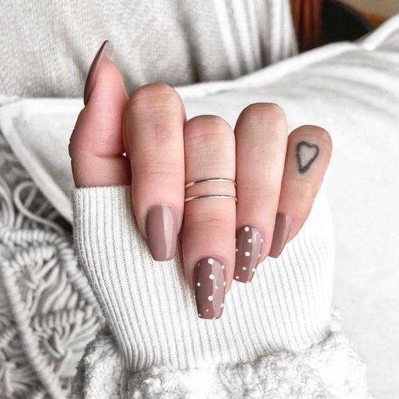 cute brown nail ideas for fall