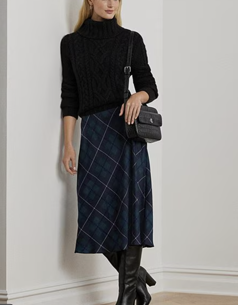 chic winter satin skirt outfits