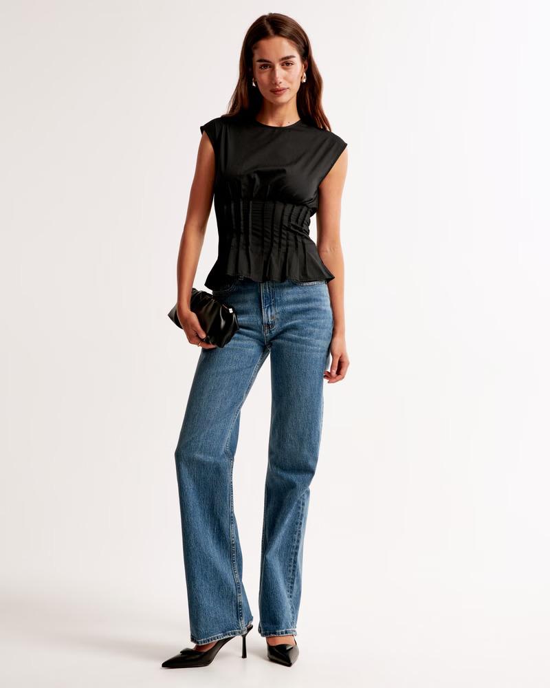 how to wear wide leg jeans 